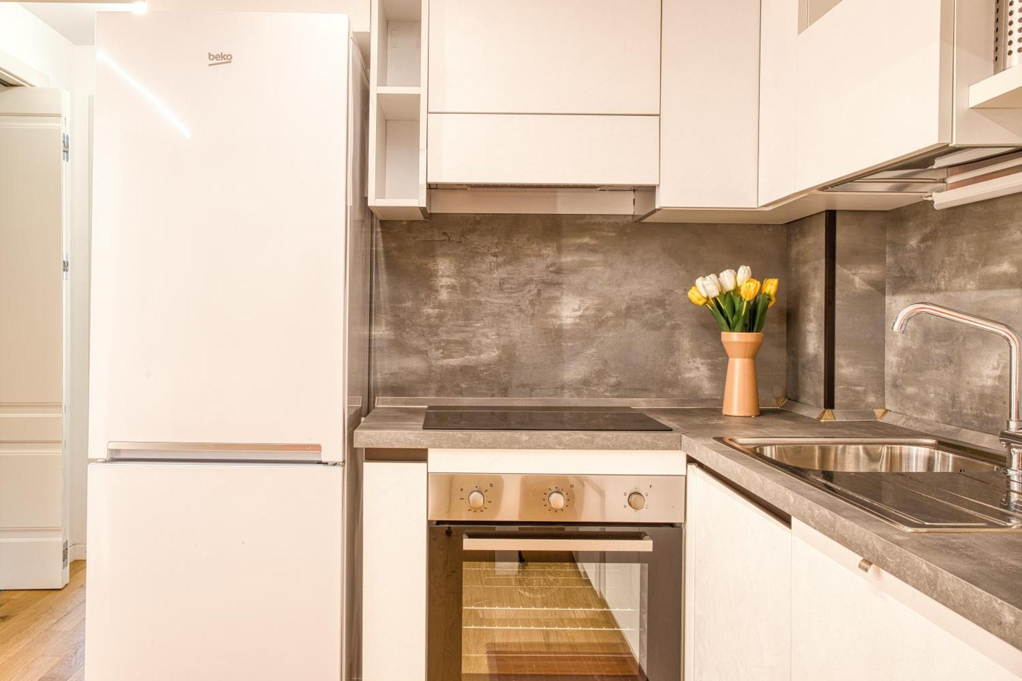 Walk To Navigli - Via Gola - 2 Bedrooms Apt มิลาน ภายนอก รูปภาพ