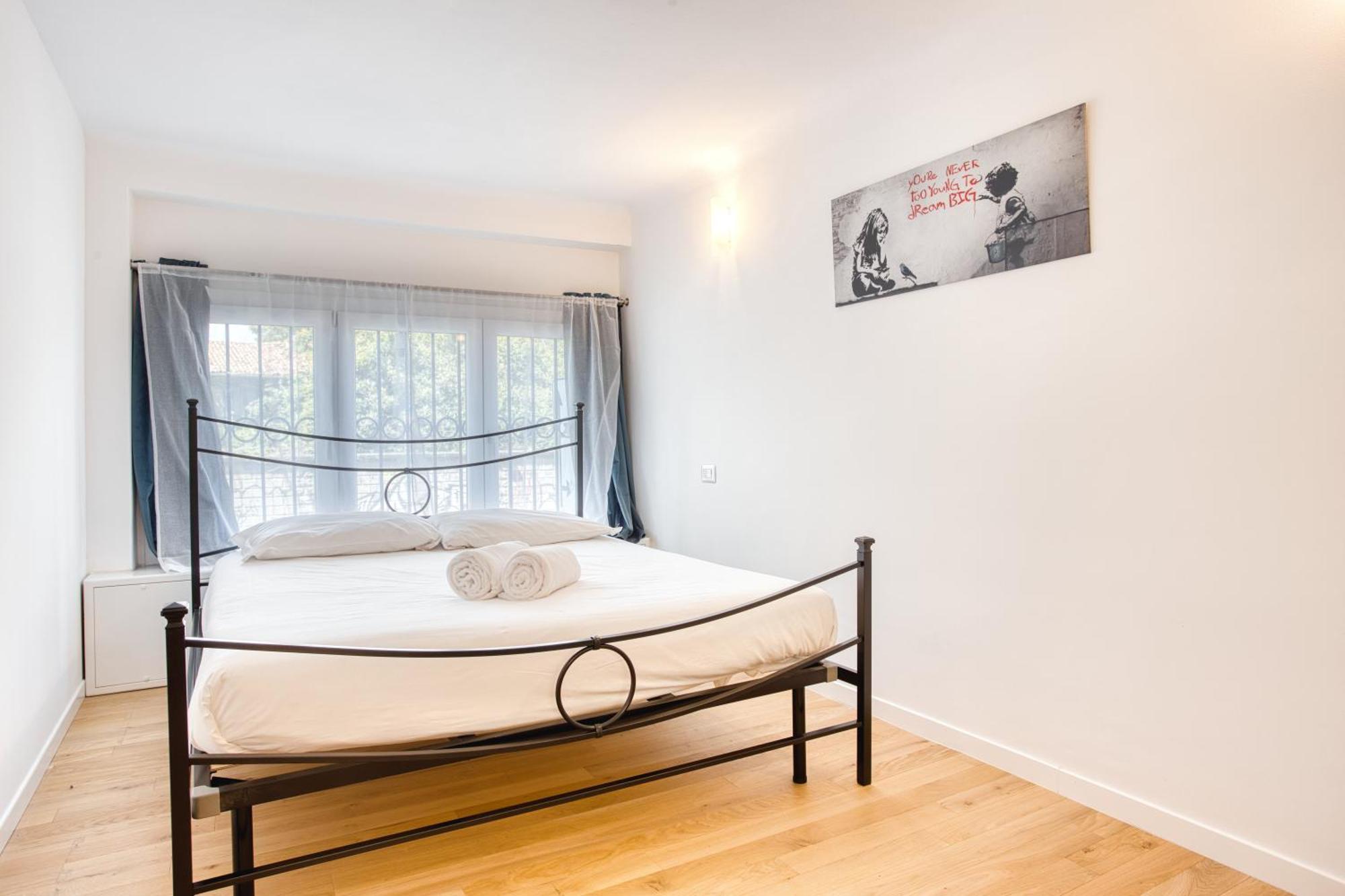 Walk To Navigli - Via Gola - 2 Bedrooms Apt มิลาน ภายนอก รูปภาพ