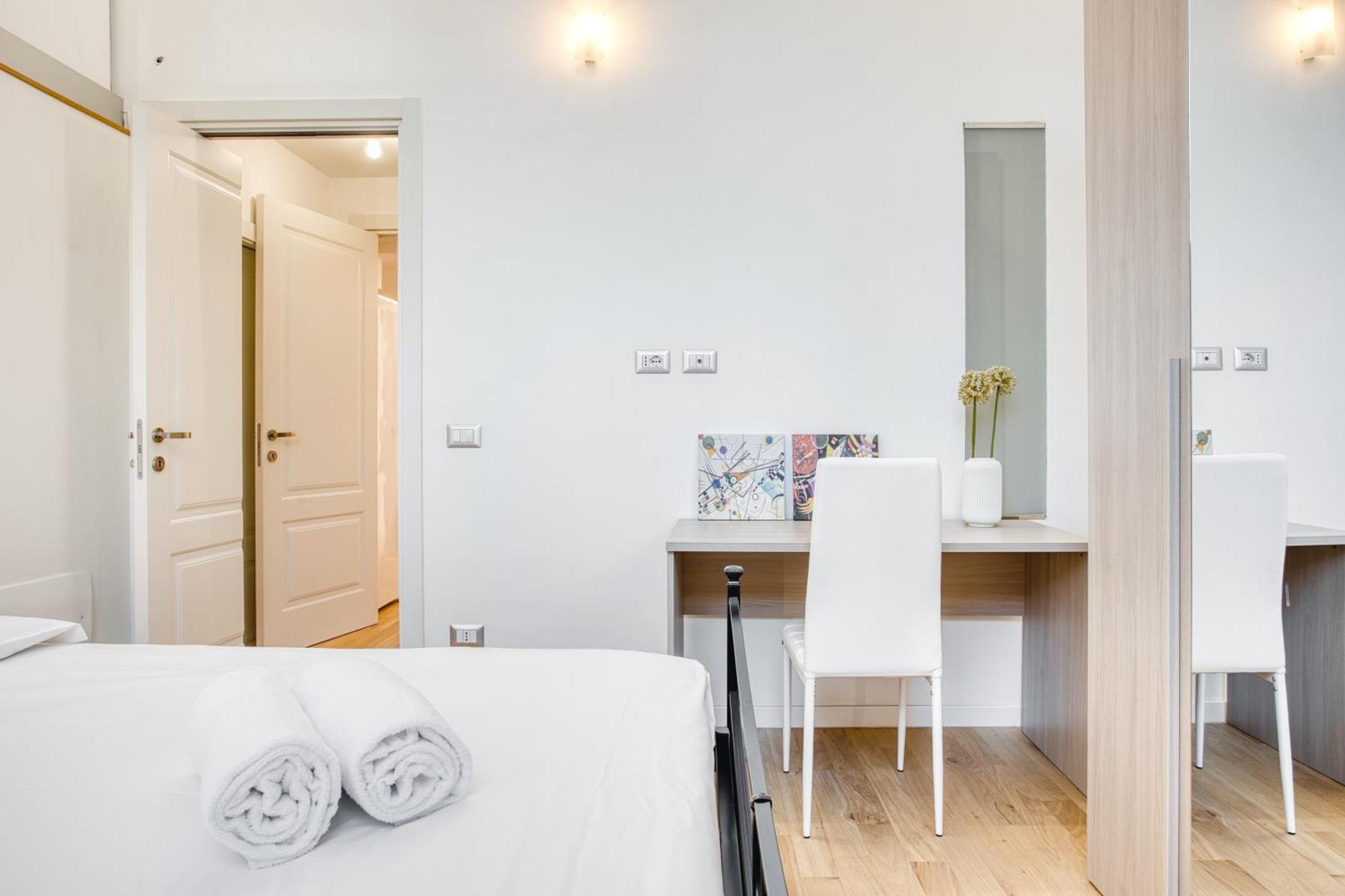 Walk To Navigli - Via Gola - 2 Bedrooms Apt มิลาน ภายนอก รูปภาพ